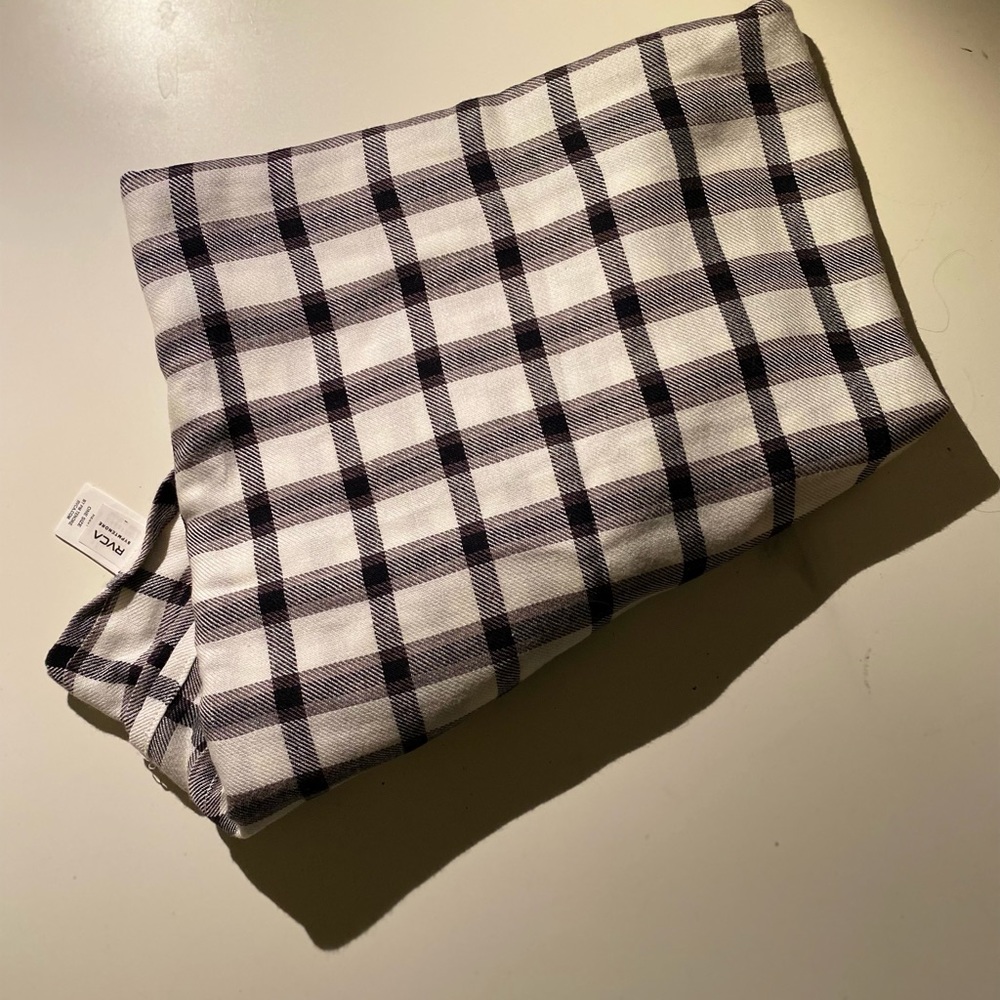 RVCA oversized soft cotton scarf.